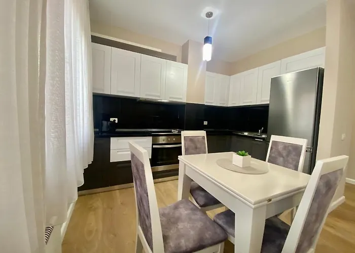 New Bazaar-apartment 1 地拉那